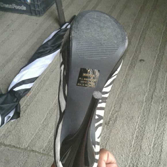 High heels - Picture 4 of 4